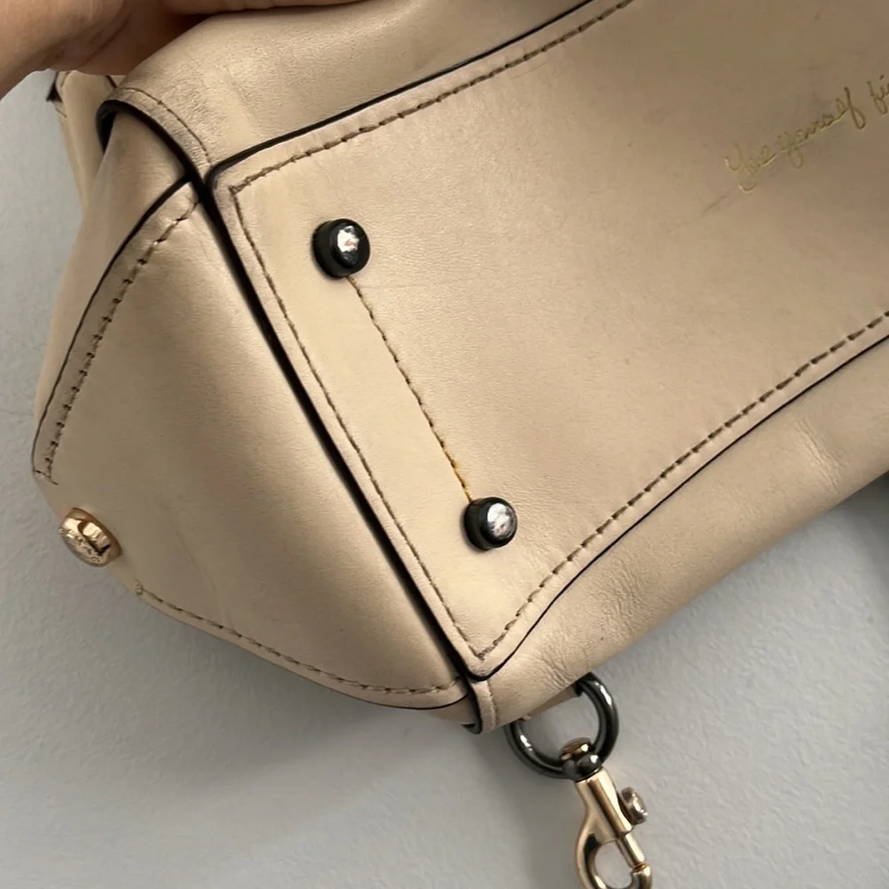 Coach Selena grace bag Selena comes‎ collab with coach